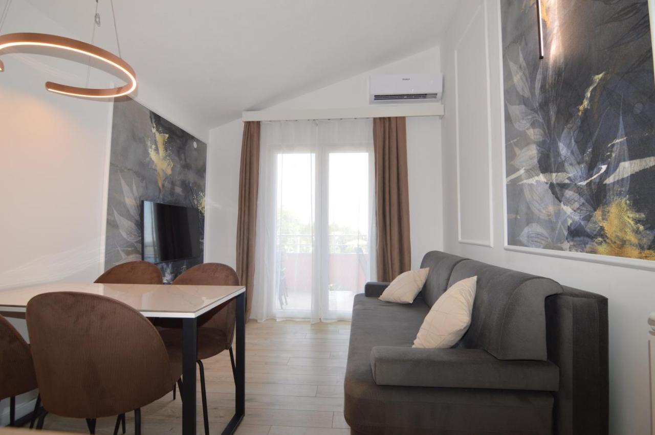 Apartments Amari Starigrad Paklenica Exteriör bild
